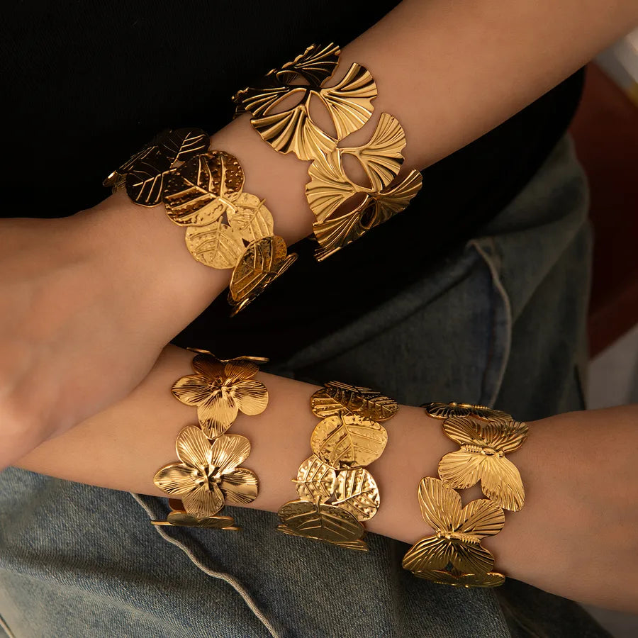 18K Gold Plated Stainless Steel Flower Bangle