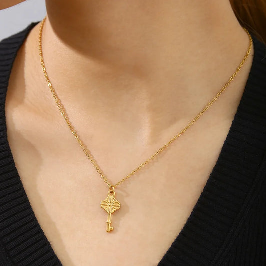 18K Gold Key Pendant Necklace for Women