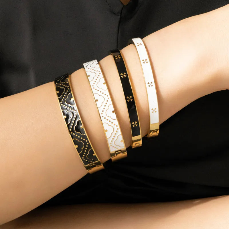 Four Leaf Flower Titanium Steel Bracelet