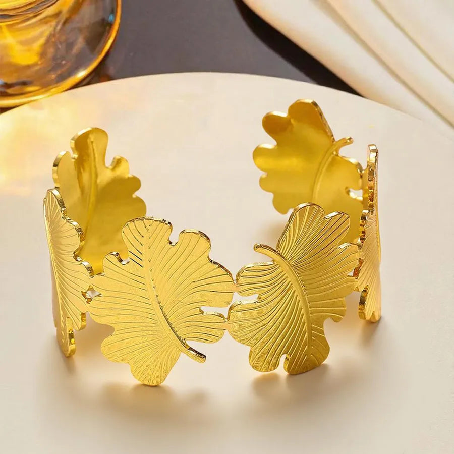 18K Gold PVD Geometric Stainless Steel Bracelet Average Size Gold MX068