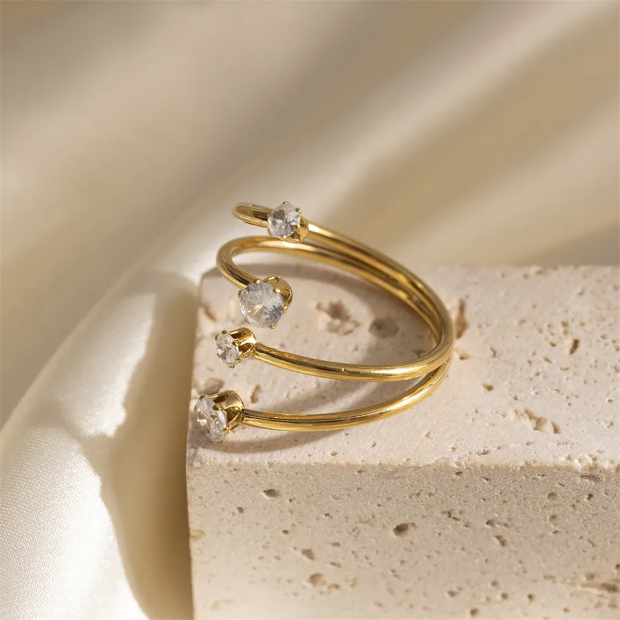 18K Gold Butterfly Ring with Zircon Gemstones